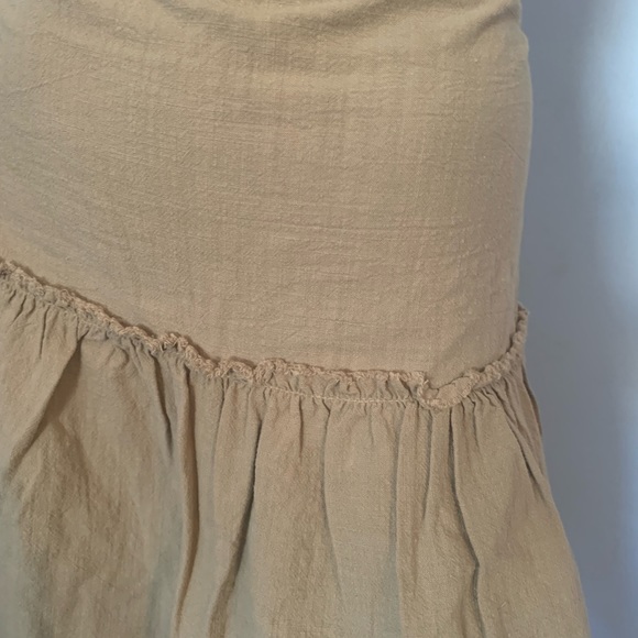 Nuinui mini skirt with tags attached - Picture 3 of 5